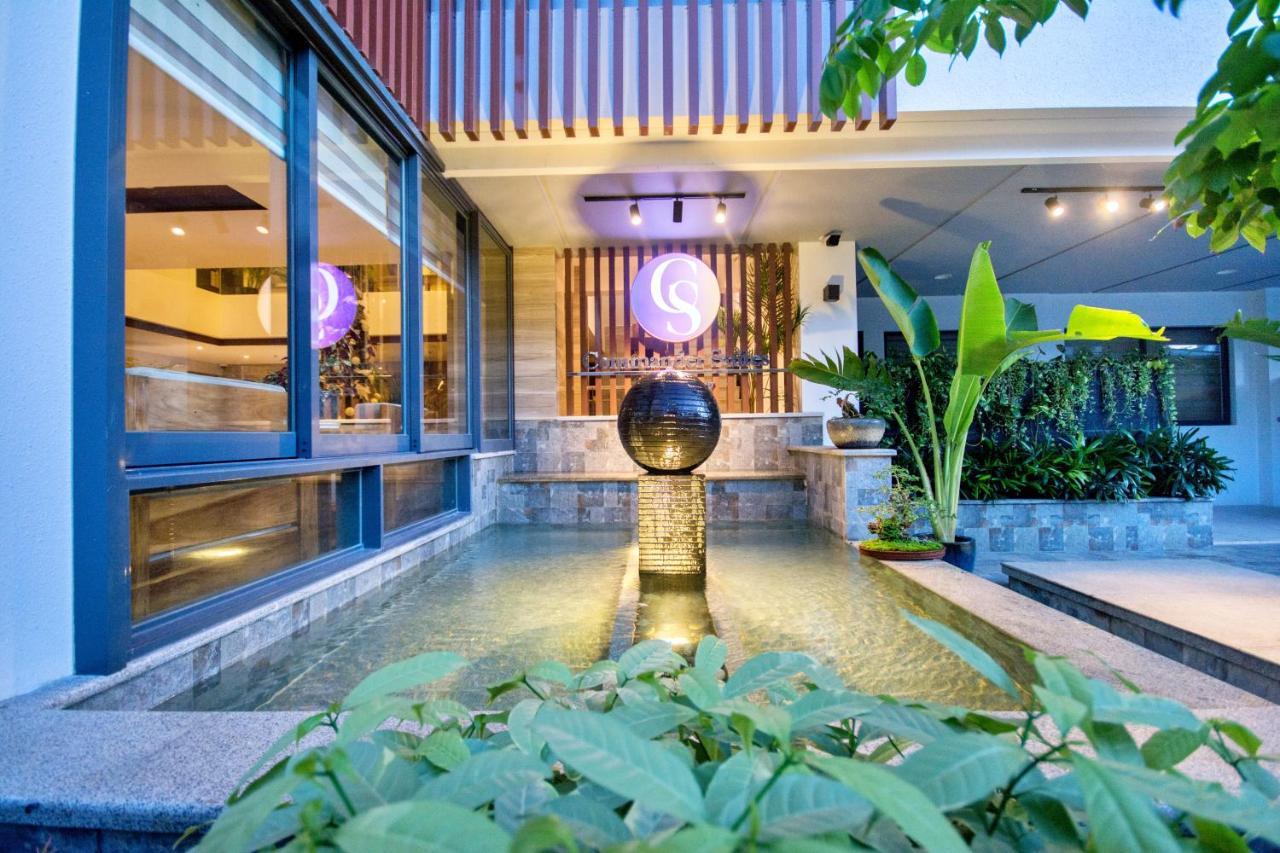 คอมแมนเดอร์ สวีท เดอ โบราไกย์ Hotel Manoc-Manoc ภายนอก รูปภาพ