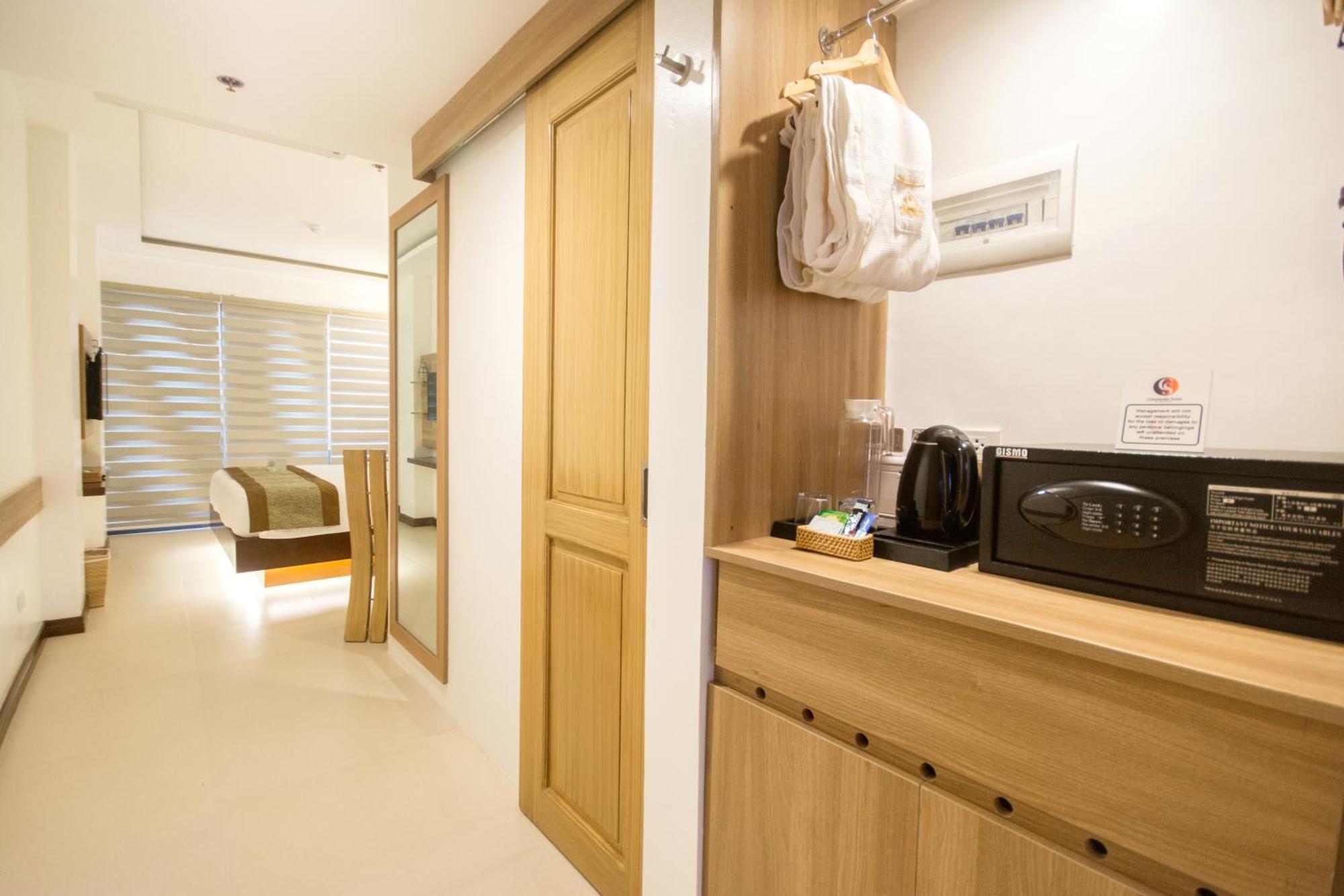 คอมแมนเดอร์ สวีท เดอ โบราไกย์ Hotel Manoc-Manoc ห้อง รูปภาพ